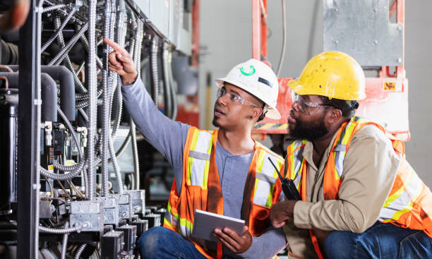 Best Local Electrician Companies  in Village Of Waukesha, WI